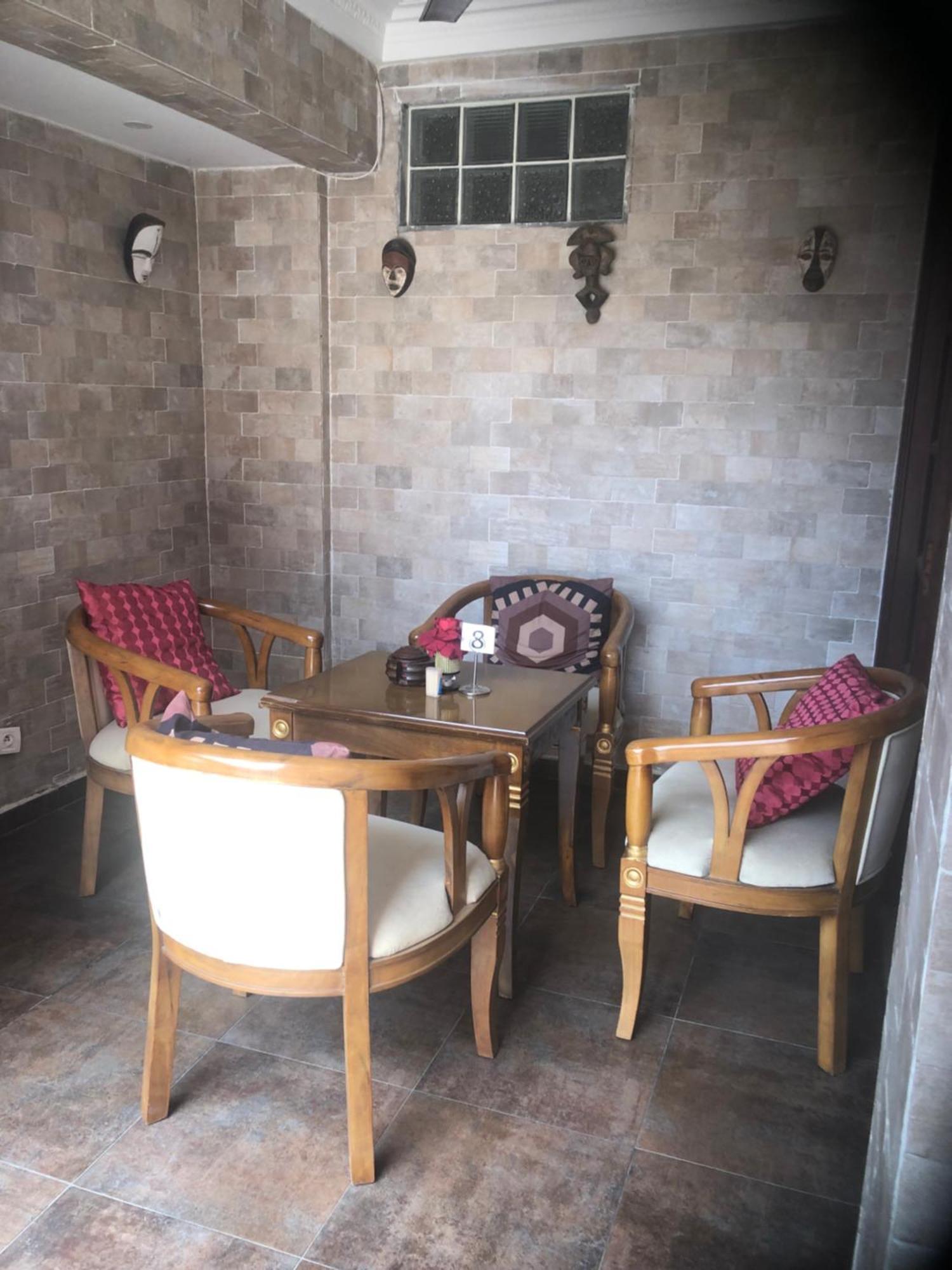 Residence Hoteliere Le Jomonia Либревиль Экстерьер фото