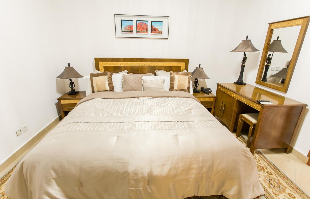 Residence Hoteliere Le Jomonia Либревиль Экстерьер фото