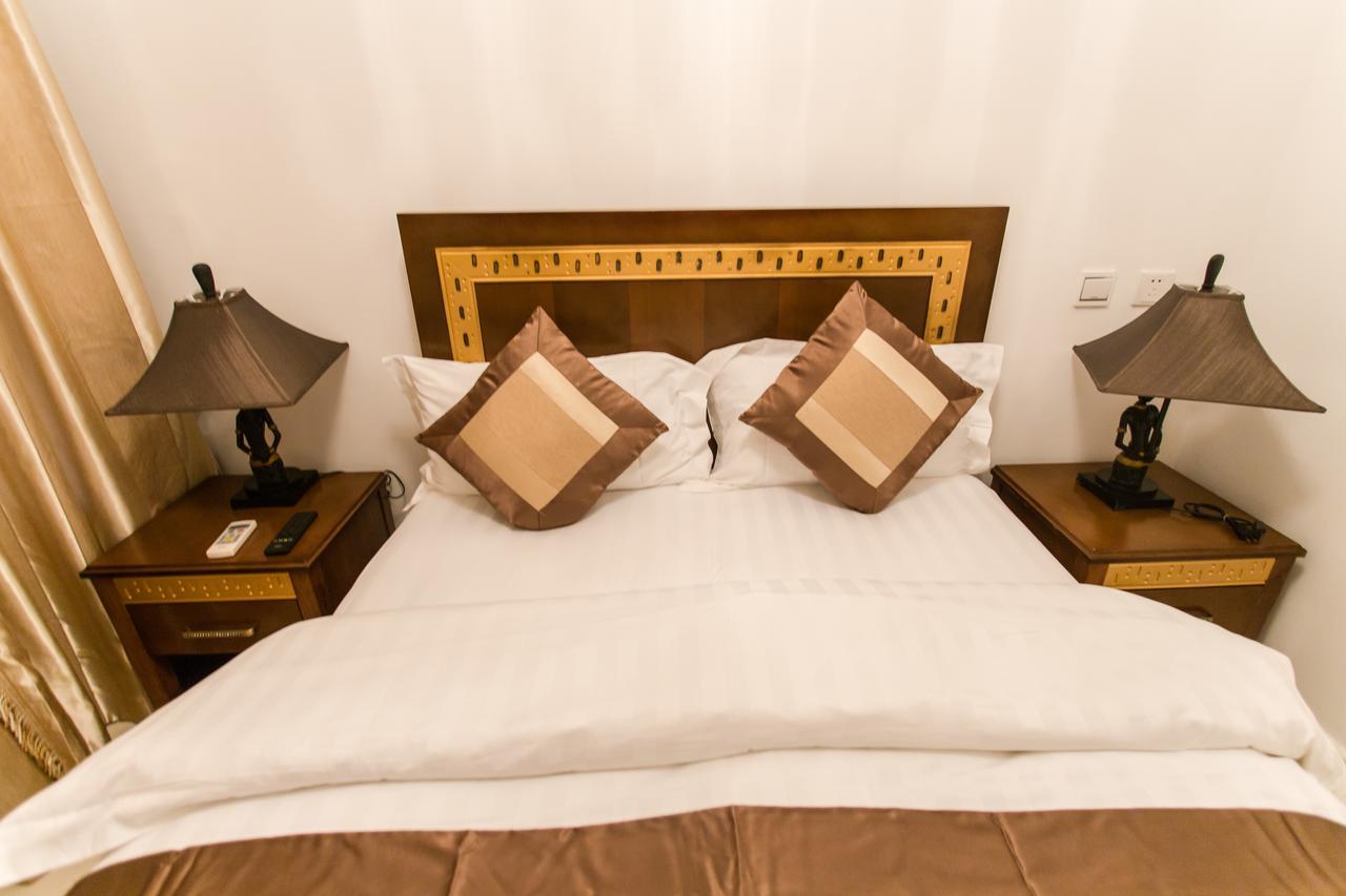 Residence Hoteliere Le Jomonia Либревиль Экстерьер фото