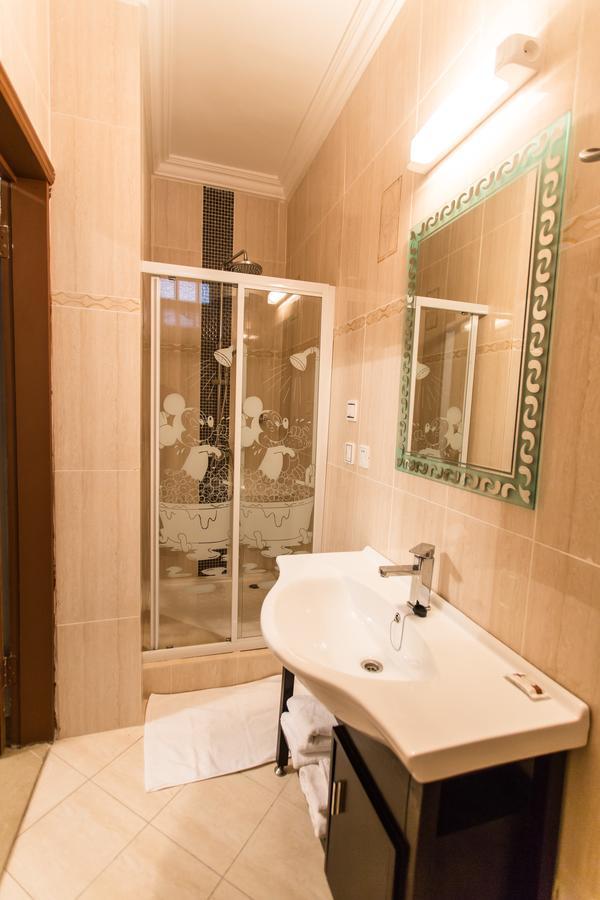 Residence Hoteliere Le Jomonia Либревиль Экстерьер фото