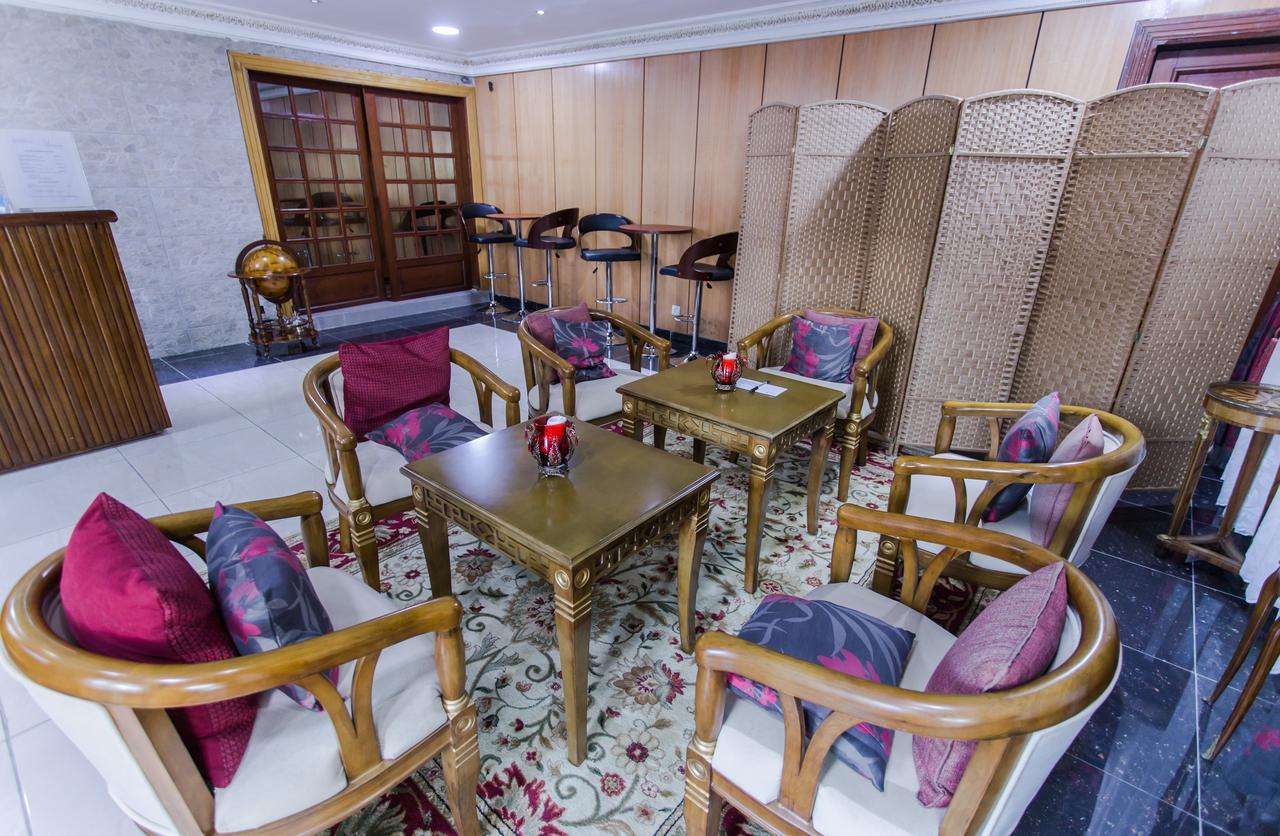 Residence Hoteliere Le Jomonia Либревиль Экстерьер фото
