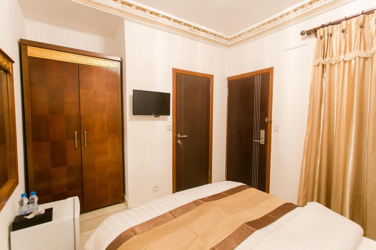 Residence Hoteliere Le Jomonia Либревиль Экстерьер фото